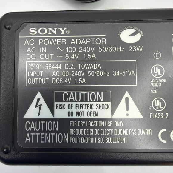 Sony AC-L10A 8.4V 1.5A AC Power Adapter Charger with Power Cord - Black - Picture 4 of 5